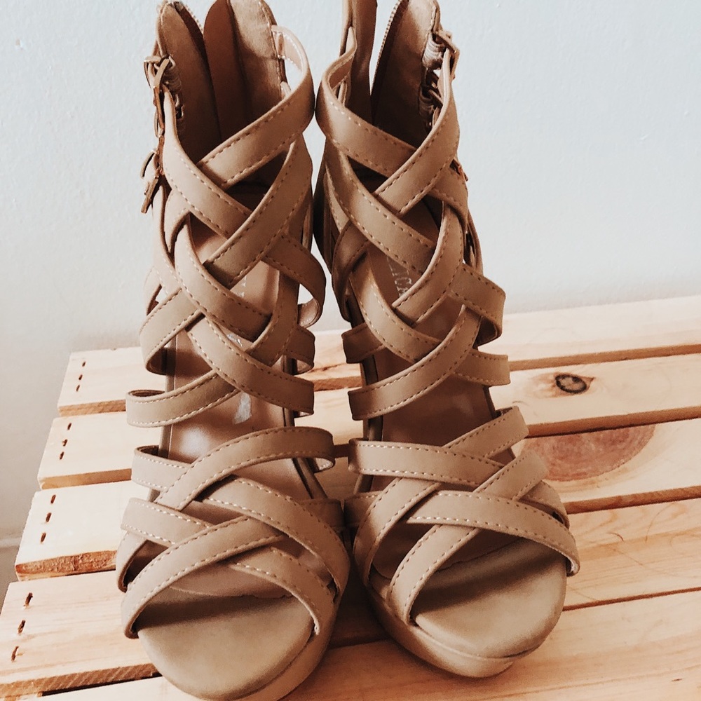 Tan Wedges